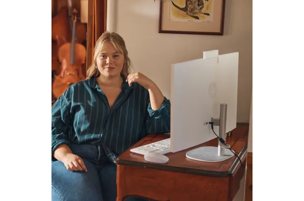 Komputer AIO HP 27-cr0903ng / B7JM9EA / AMD Ryzen 5 / 16GB / SSD 1TB / Radeon / FullHD / Win 11 / Biały