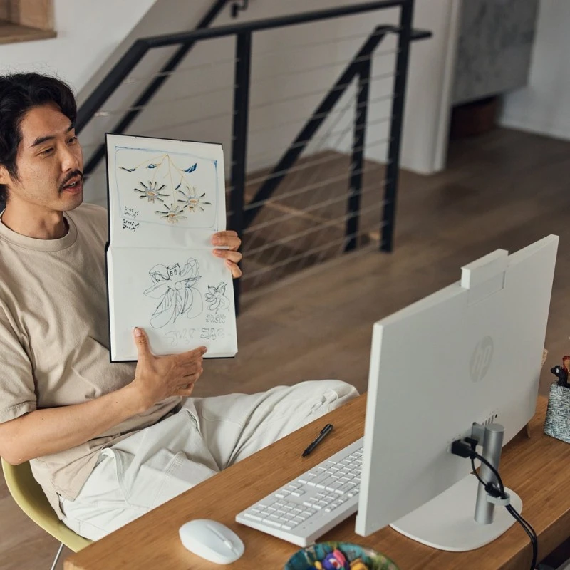 Komputer All in One HP 24-cr0016nh / 9X3S3EA / Intel Core i3-N300 / 8GB / SSD 512GB / Intel UHD / FullHD / FreeDOS / Biały