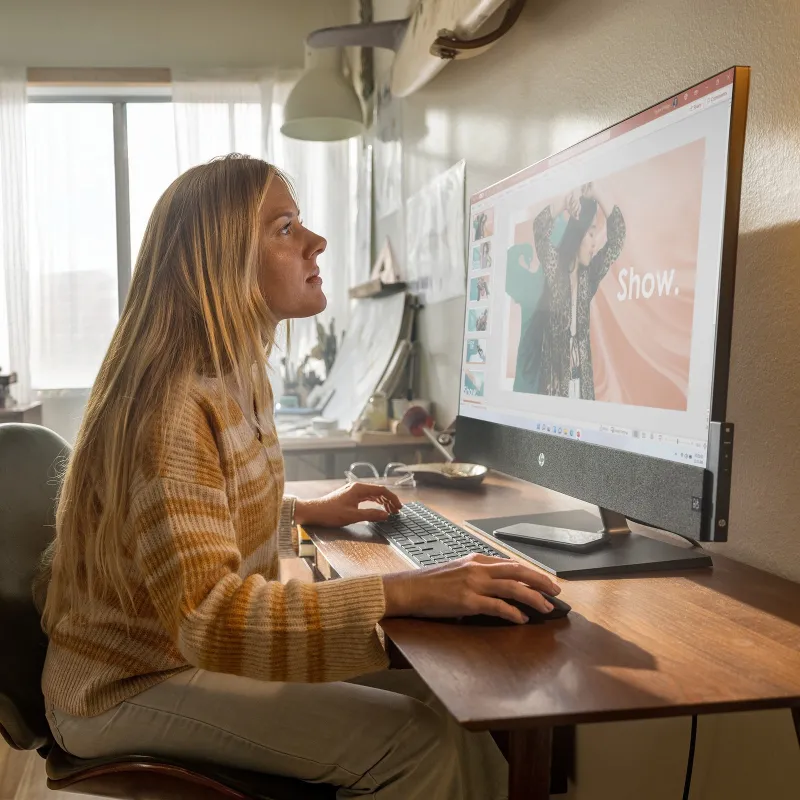 All in One HP Pavilion 32-b1701ng / 801V4EA / Intel i7-13 / 32GB / SSD 2TB / RTX 3050 / UHD / Win 11 Pro / Czarny