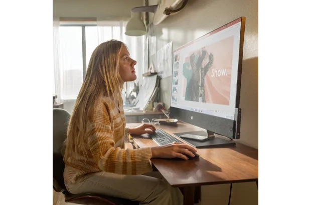 All in One HP Pavilion 32-b1701ng / 801V4EA / Intel i7-13 / 32GB / SSD 2TB / RTX 3050 / UHD / Win 11 Pro / Czarny