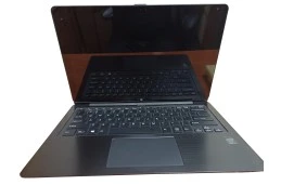 Laptop Sony Vaio SVF13N190X / Intel Core i5-4200U / 8GB / 128GB SSD / Intel HD 4400 / 13,3" FHD / Win 10 / Czarny