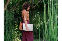 Laptop HP OmniBook X Copilot+ 14-FE1000 / BD3Y8U8 / Snapdragon X1E-78-100 / 16GB / SSD 512GB / 2,2k / Dotyk / Win 11 / Srebrny