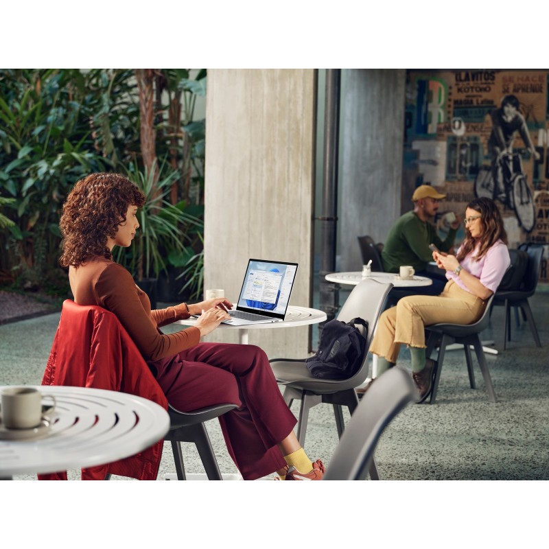 Laptop HP OmniBook X Copilot+ 14-FE1000 / BD3Y8U8 / Snapdragon X1E-78-100 / 16GB / SSD 512GB / 2,2k / Dotyk / Win 11 / Srebrny