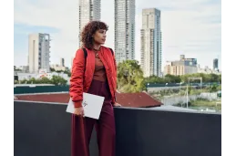 Laptop HP OmniBook X Copilot+ 14-FE1000 / BD3Y8U8 / Snapdragon X1E-78-100 / 16GB / SSD 512GB / 2,2k / Dotyk / Win 11 / Srebrny