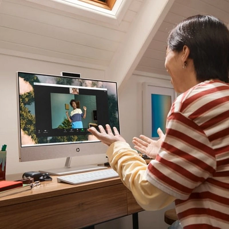 Komputer All in One HP 27-ca0075nf / 9Z2Y5EA / AMD Ryzen 7 / 32GB / SSD 2TB / AMD Radeon / QHD / Win 11 Pro / Biały