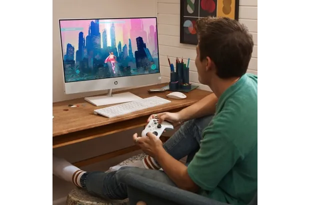 Komputer All in One HP 27-ca0075nf / 9Z2Y5EA / AMD Ryzen 7 / 32GB / SSD 1TB / AMD Radeon / QHD / Win 11 / Biały