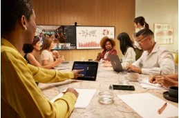 Laptop 2w1 HP x360 EliteBook 1040 G10 / BR4S8E8 / Intel i5-13 / 16GB / SSD 256GB / Intel Xe / WUXGA / Dotyk / Win 11 Pro