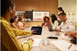 Laptop 2w1 HP x360 EliteBook 1040 G10 / BR4S8E8 / Intel i5-13 / 16GB / SSD 512GB / Intel Xe / WUXGA / Dotyk / Win 11 Pro