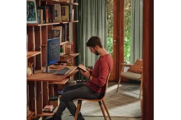 Komputer HP OmniStudio X AiO 27-cs0755ng / AQ5P1EA / Intel Ultra 5 / 16GB / SSD 1TB / Arc / FHD / Win 11 Pro / Dotyk / Srebrny