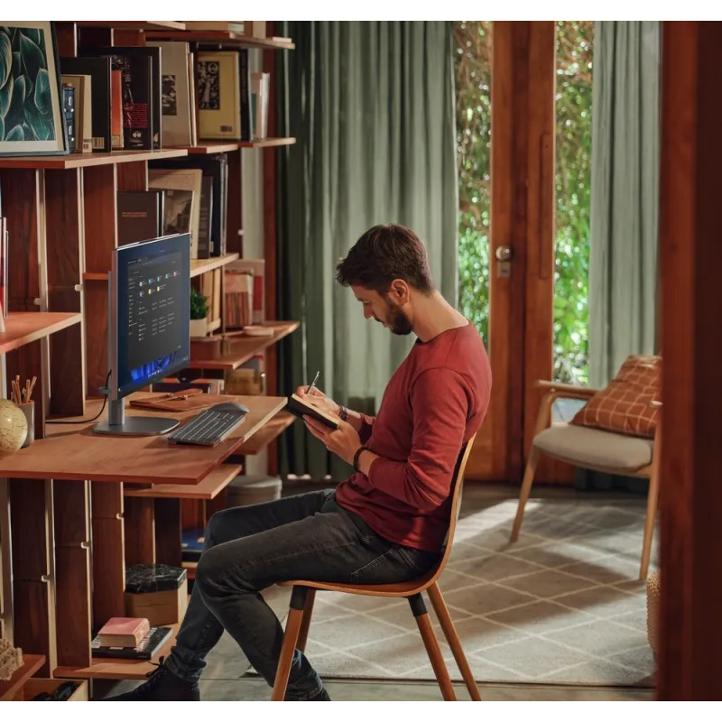 Komputer HP OmniStudio X AiO 27-cs0755ng / AQ5P1EA / Intel Ultra 5 / 16GB / SSD 1TB / Arc / FHD / Win 11 Pro / Dotyk / Srebrny