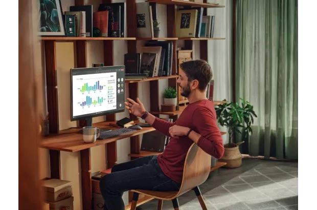 Komputer HP OmniStudio X AiO 27-cs0755ng / AQ5P1EA / Intel Ultra 5 / 16GB / SSD 1TB / Arc / FHD / Win 11 Pro / Dotyk / Srebrny