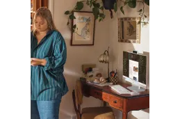 Komputer AIO HP 27-cr0014na / 8B520EA / Intel i5-13 / 16GB / SSD 1TB / Intel Xe / FullHD / Win 11 Pro / Biały