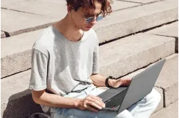 Laptop LG Gram Book / 15U50T-G.ARS2U1 / Intel i5-13 / 32GB / SSD 1TB / Intel Iris Xe / FullHD / Win 11 / Srebrny