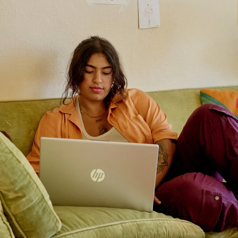 Laptop HP 15-fd0105ds / A93VBUA / Intel N100 / 4GB / UFS 128GB / Intel UHD / HD / Dotyk / Win 11 / Niebieski