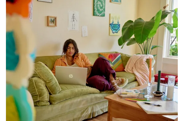 Laptop HP 15-fd0105ds / A93VBUA / Intel N100 / 8GB / UFS 128GB / Intel UHD / HD / Dotyk / Win 11 / Niebieski