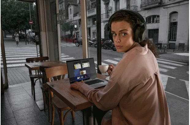 Laptop HP EliteBook 835 G11 / C2EV0E8 / AMD Ryzen 5 Pro / 32GB / SSD 512GB / AMD Radeon / WUXGA / 5G WWAN / Win 11 Pro / Srebrny