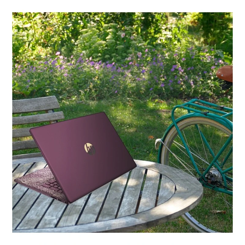 Laptop HP 17-cn0026ds / 525W6UA / Intel i3-11 / 8GB / SSD 256GB / Intel Xe / HD+ / Dotyk / Win 11 / Czerwony