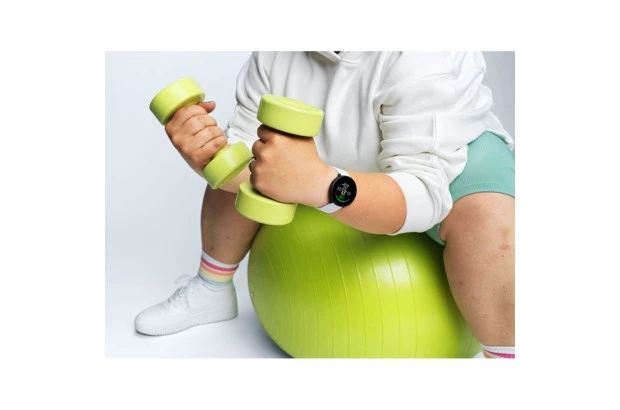 Polar Unite S-L – Sportowy zegarek multisport z białym paskiem silikonowym