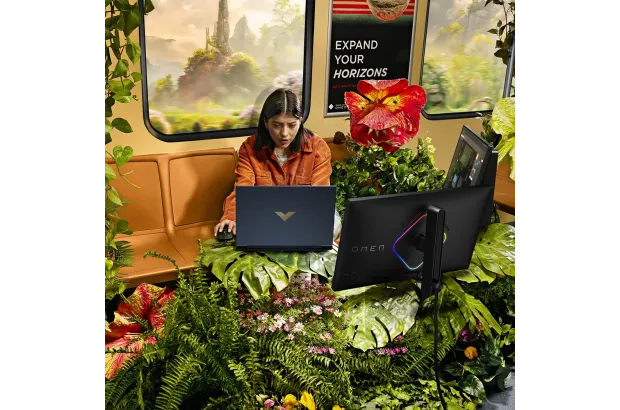 Laptop HP Victus 16-s0001nw / 9R857EA / AMD Ryzen 5 / 16GB / SSD 512GB / Nvidia RTX 4050 / FullHD / 144Hz / Win 11 / Niebieski