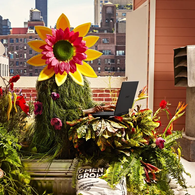 Gamingowy Laptop OMEN Transcend HP 16-u0011nw / 8R4F2EA / Intel i7-13 / 32GB / SSD 2TB / RTX 4070 / WQXGA / 240Hz / Win 11 Pro