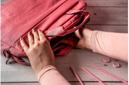 Różowa torba pokrowiec na laptopa 15,6 - 17 cali