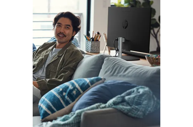 Komputer All in One HP 24-cr1005nx / B5NQ2EA / Intel Ultra 5 / 32GB / SSD 1TB / Intel Graphics / FullHD / Win 11 / Czarny