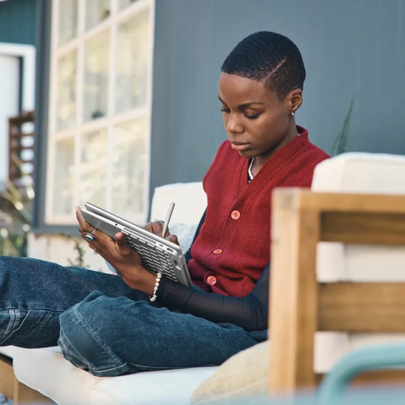 Laptop 2w1 HP Envy X360 14-fa0222nw / A80PKEA / AMD Ryzen 5 / 16GB / SSD 512GB / Radeon / WUXGA / Dotyk / Win 11