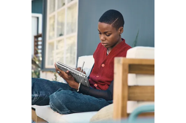 Laptop 2w1 HP Envy X360 14-fa0222nw / A80PKEA / AMD Ryzen 5 / 16GB / SSD 512GB / Radeon / WUXGA / Dotyk / Win 11