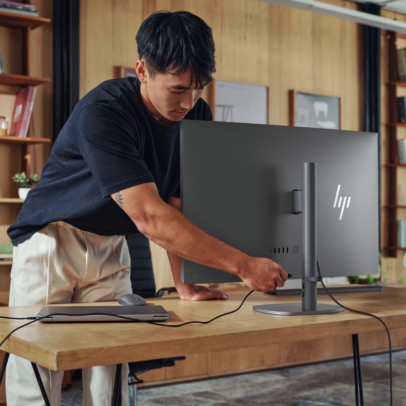Komputer HP OmniStudio X AiO 32-c0005nw / B4LE4EA / Intel Ultra 7 / 32GB / SSD 1TB / Intel Arc / 4K / Win 11 / Szary