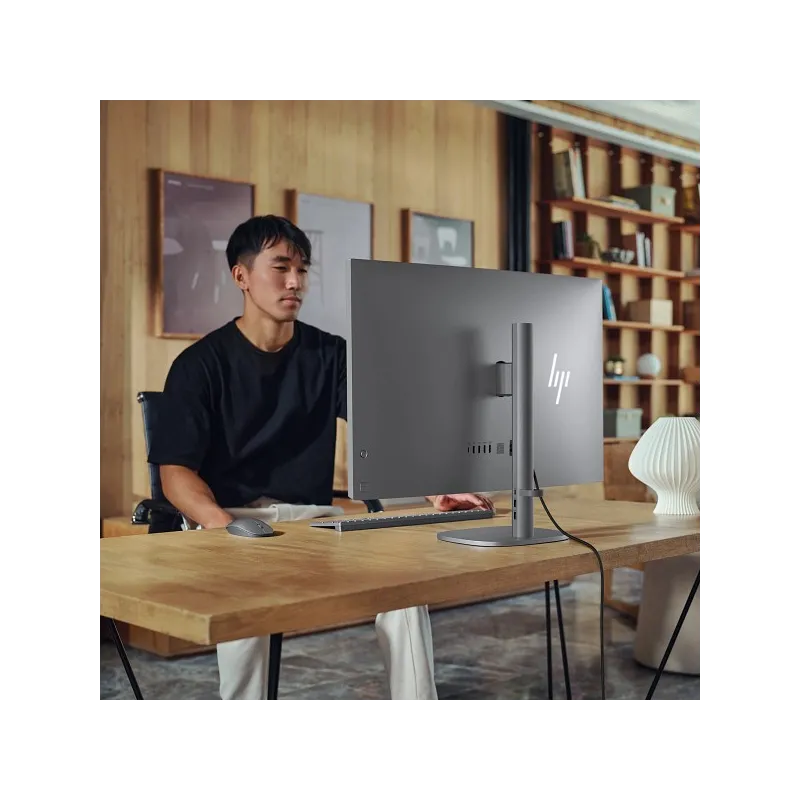 Komputer HP OmniStudio X AiO 32-c0005nw / B4LE4EA / Intel Ultra 7 / 64GB / SSD 2TB / Intel Arc / 4K / Win 11 / Szary