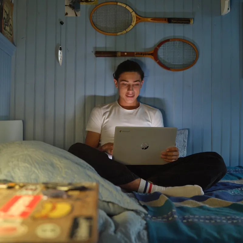 Laptop dla ucznia HP Chromebook  14a-nf0018ca / A4TJ4UA / Intel N100 / 4GB / 128GB USF / Intel HD / HD / Chrome OS / Srebrny