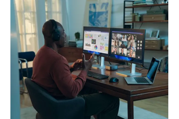 HP EliteBook 8 FLIP G1i 13 / C51MPET / Ultra 7 / 16GB / SSD 512GB / Intel Graphics / WUXGA / Dotyk / Win 11 Pro / Srebrny