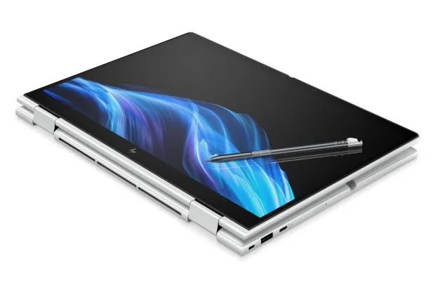 HP EliteBook 8 FLIP G1i 13 / C51MPET / Ultra 7 / 16GB / SSD 512GB / Intel Graphics / WUXGA / Dotyk / Win 11 Pro / Srebrny