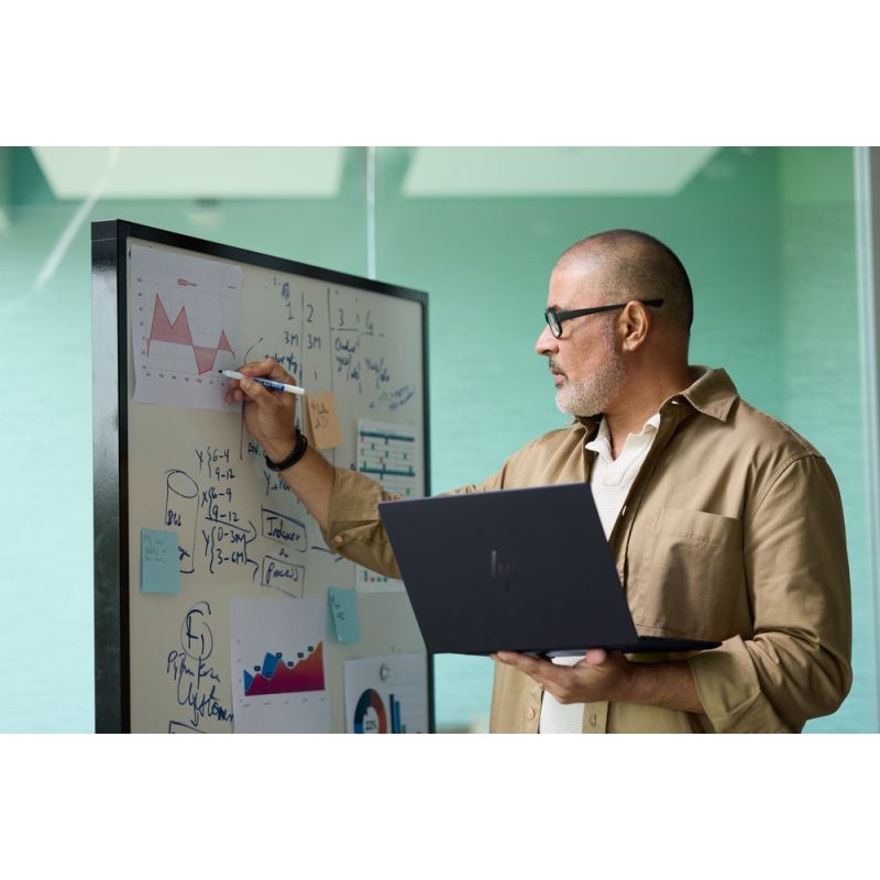 HP EliteBook Ultra G1i AI / B9ZX2ET / Ultra 7 / 32GB / SSD 512GB / Arc / 2,8K / Win 11 Pro / Niebieski