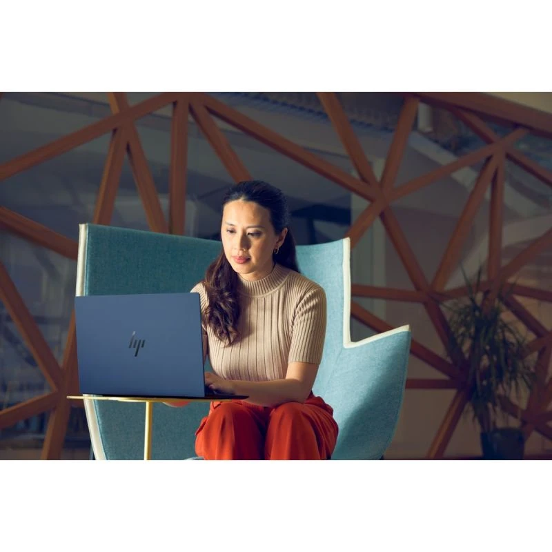 HP EliteBook Ultra G1i AI / B9ZX2ET / Ultra 7 / 32GB / SSD 512GB / Arc / 2,8K / Win 11 Pro / Niebieski