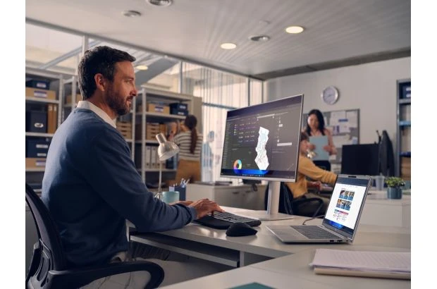 HP EliteBook 6 G1i 13.3 / C51GXET / Ultra 5 / 16GB / SSD 512GB / Intel Graphics / WUXGA / Win 11 Pro / Srebrny