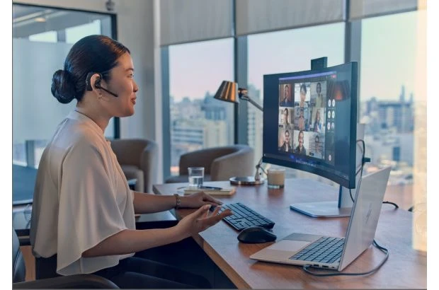 HP EliteBook 8 G1a 16 / C51G5ET / Ryzen AI Pro / 16GB / SSD 512GB / AMD Radeon 860M / WUXGA / Win 11 Pro / Srebrny