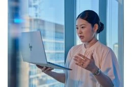 HP EliteBook 8 G1a 16 / C51G5ET / Ryzen AI Pro / 16GB / SSD 512GB / AMD Radeon 860M / WUXGA / Win 11 Pro / Srebrny