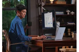 HP EliteBook 8 G1i 14 / C51LRET / Ultra 5 / 32GB / SSD 1TB / Intel Graphics / WUXGA / Win 11 Pro / Srebrny