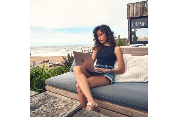 Laptop HP 14-cf2112wm / 5T9T7UA / Intel N4120 / 16GB / eMMC 64GB / Intel UHD / HD / Win 11 / OFFICE 365 / Różowy