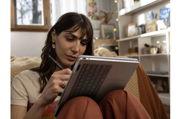 Laptop 2w1 HP OmniBook 5 Flip 14-fp0023dx / B86Q7UA / Intel Core 7 / 16GB / SSD 1TB / Intel Graphics / 14" 2K / Dotyk / Win 11