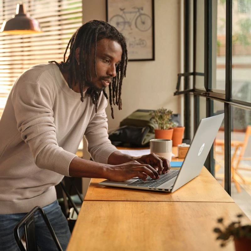 Laptop 16-ag0015nw / B4MC1EA / Ryzen 5 / 16GB / 512GB / AMD Radeon / 2k / Win 11 / Szary