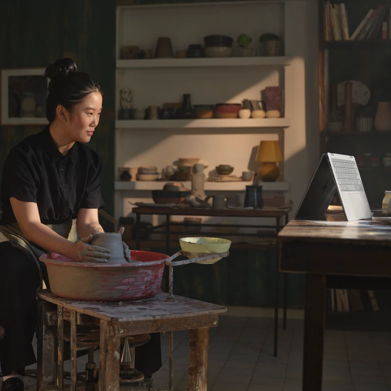 Laptop HP Envy x360 14-fa0024ne / A1NL4EA / Ryzen 7 / 16GB / 1TB / AMD Radeon Graphics / 2.8k / Dotyk / OLED / Win 11 / Srebrny