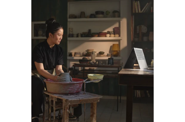 Laptop HP Envy x360 14-fa0024ne / A1NL4EA / Ryzen 7 / 16GB / 1TB / AMD Radeon Graphics / 2.8k / Dotyk / OLED / Win 11 / Srebrny