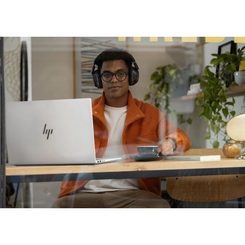 Laptop HP OmniBook 7 17-DC / B93R4UA / Ultra 7 / 32GB / 1TB / RTX 4050 / FullHD / Dotyk / Win 11 Pro / Srebrny