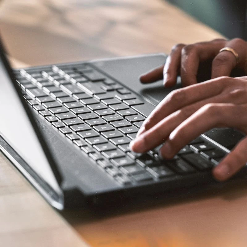 Gamingowy laptop Victus HP 15-fa2048nw / C38YKEA / Intel Core i5 / 16GB / SSD 512GB / RTX 4050 / FullHD / 144Hz / FreeDos