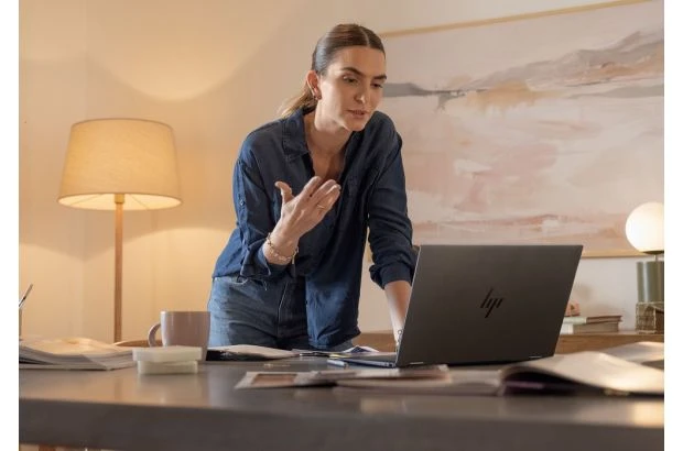 HP OmniBook X Flip 2w1 AI 16-as0013dx / B5UH0UA / Ultra 5 / 16GB / 1TB / Intel ARC / WUXGA / Dotyk / Win 11 / Szary