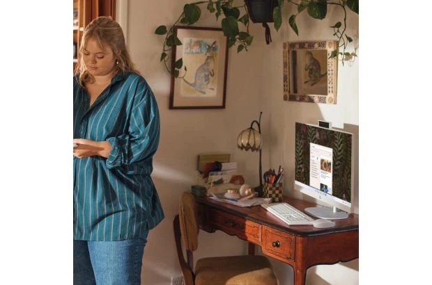 Komputer AiO HP 27-cr0046na / BN4N4EA / Intel i5 / 16GB / 1TB / Intel Iris Xe / FullHD / Win 11 / Biały