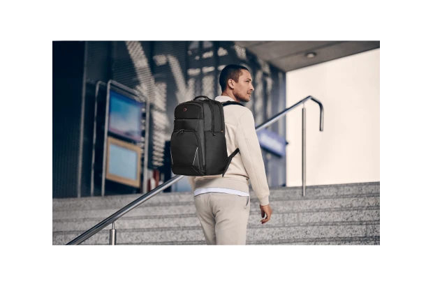 Plecak na laptopa 17″ z kieszenią na tablet Wenger 653188 Meteor