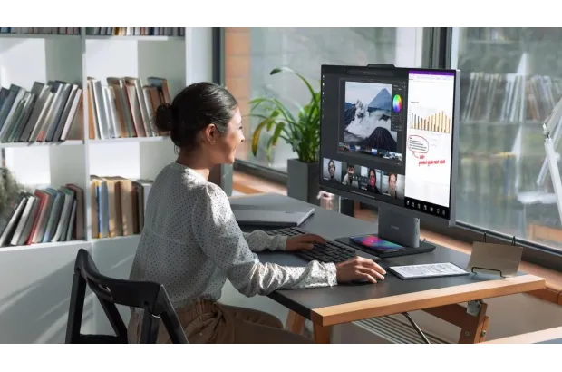 All in One Lenovo ThinkCentre neo 50a 24 Gen 5 / 12SDCTO1WW / Intel i7-13 / 32GB / SSD 1TB / Intel UHD / FullHD / Win 11 Pro